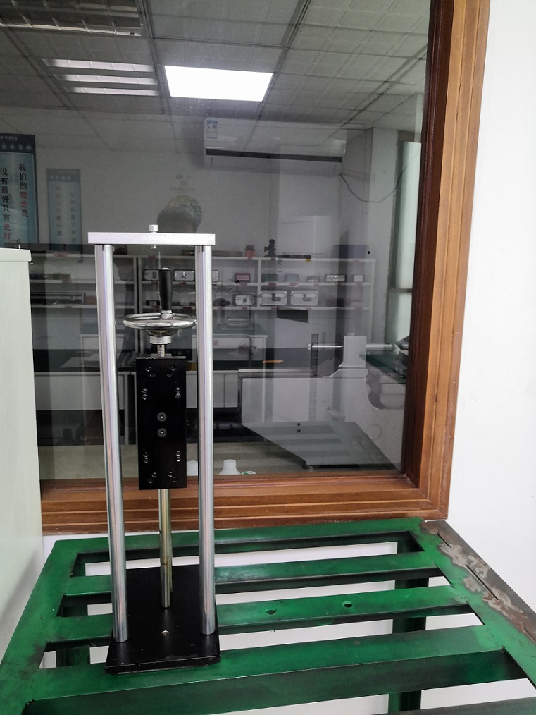 1658903271201299.jpg 推拉力計檢定裝置(小).jpg